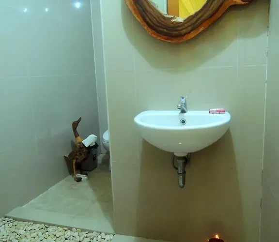 Jayastuti House Villa *